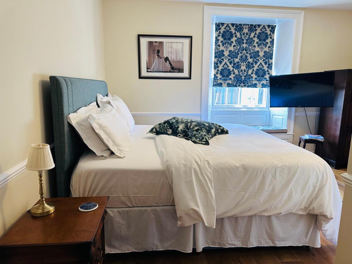 Porters Coffee Shop And B&B 赫尔姆斯利 外观 照片